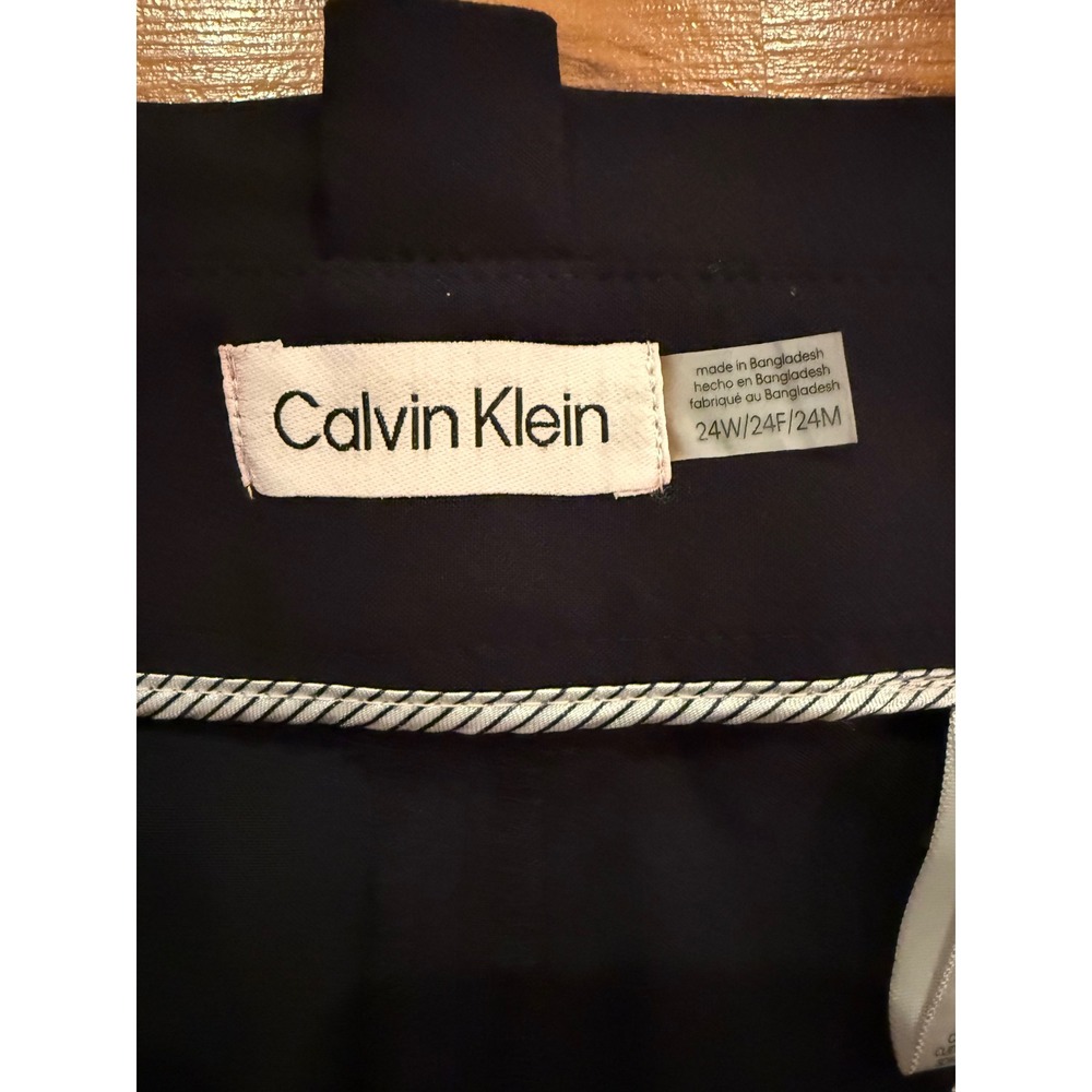 Calvin Klein Women's Plus Size 24W Black Tie Waist Cropped Dress Pants NWOT work - Picture 4 of 7